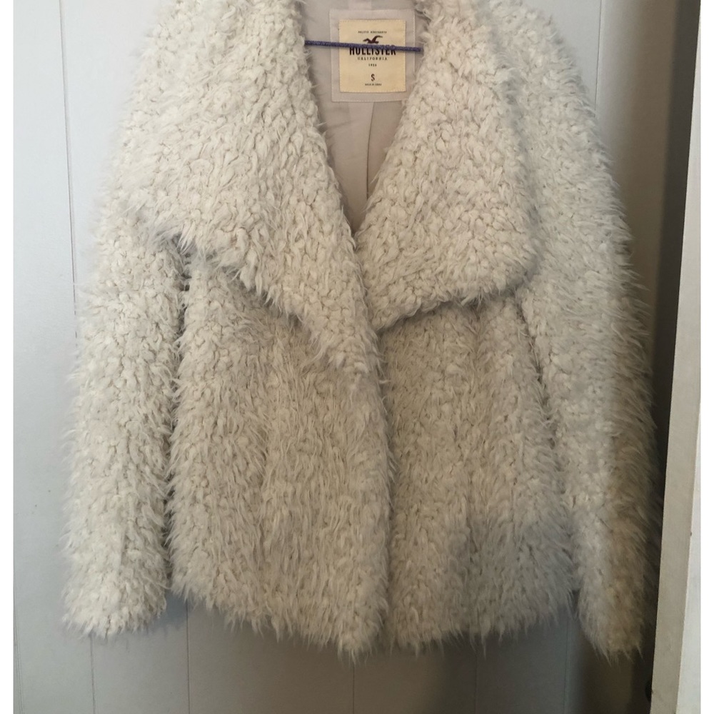 Hollister faux fur jacket